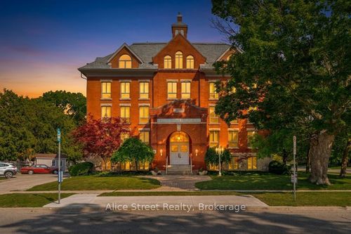 102-57 Suffolk St W, Guelph, ON, N1H2J1 | Card Image