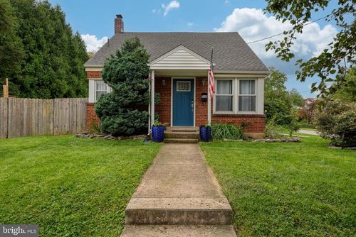 1616 Maple St, NEW CUMBERLAND, PA, 17070-1240 | Card Image