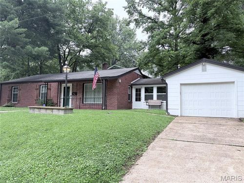 716 Nancy Pl, Ferguson, MO, 63135-1622 | Card Image