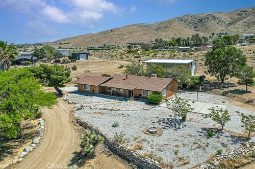 22411 Roundup, Apple Valley, CA, 92308 | Card Image