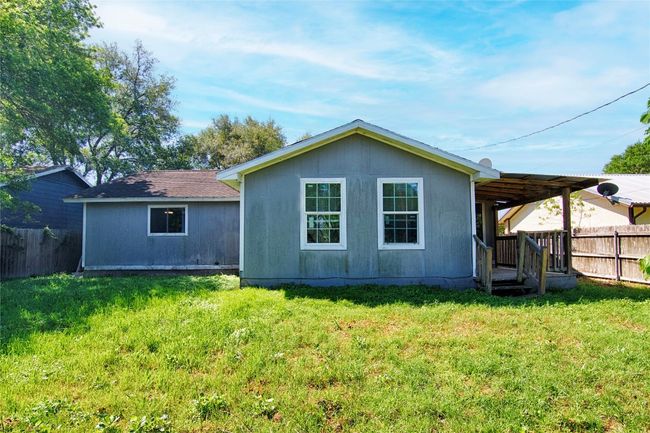 311 August St, House other with 3 bedrooms, 2 bathrooms and null parking in Schulenburg TX | Image 28