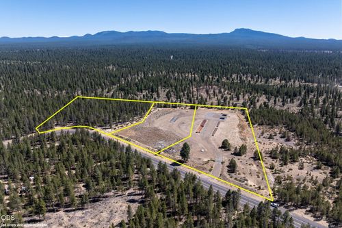 17150 Rosland Rd, La Pine, OR, 97739-2500 | Card Image