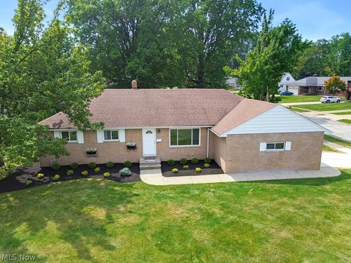 766 Radford Dr, Richmond Heights, OH, 44143-1989 | Card Image