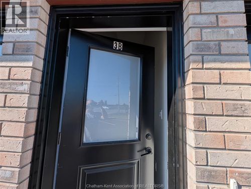 2a-24254 Winter Line, Pain Court, ON, N0P1Z0 | Card Image