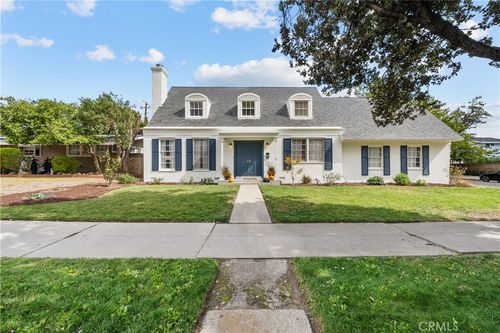 9830 Oakdale Ave, Chatsworth, CA, 91311-5632 | Card Image