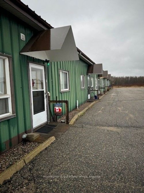 727 Ambridge Dr, Iroquois Falls, ON, P0K1E0 | Card Image