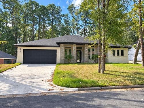 2405 W Green Briar Dr, Huntsville, TX, 77340 | Card Image