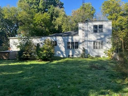 454 E Atherton Rd, Flint, MI, 48507-2735 | Card Image