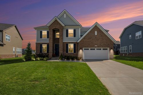 53213 Bay Laurel Ln, South Lyon, MI, 48178-8379 | Card Image