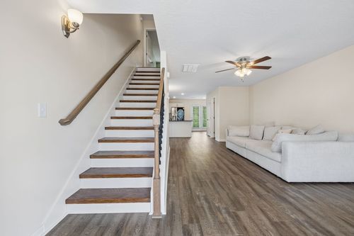 204 Woodland Valley Ln, Clarksville, TN, 37040-2069 | Card Image