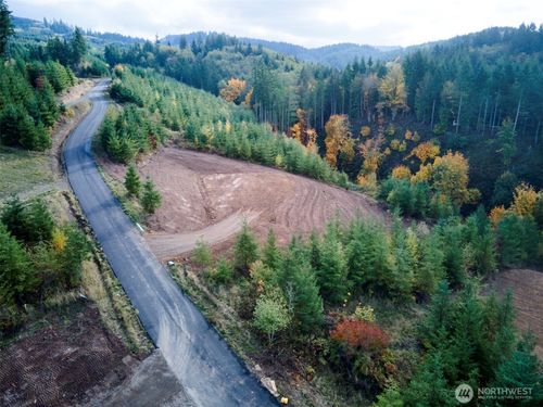 377 Bighorn Drive, Kelso, WA, 98626 | Card Image