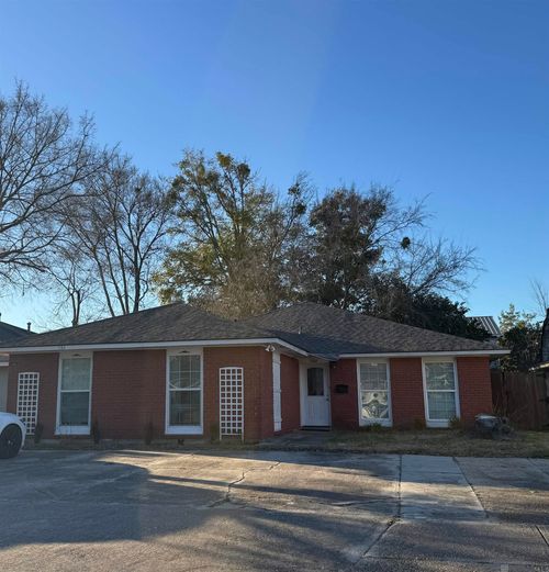 582 Jennifer Jean Dr, Baton Rouge, LA, 70808-6162 | Card Image