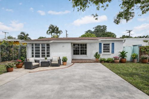 121 Nw 52nd Street, Oakland Park, FL, 33309 | Card Image