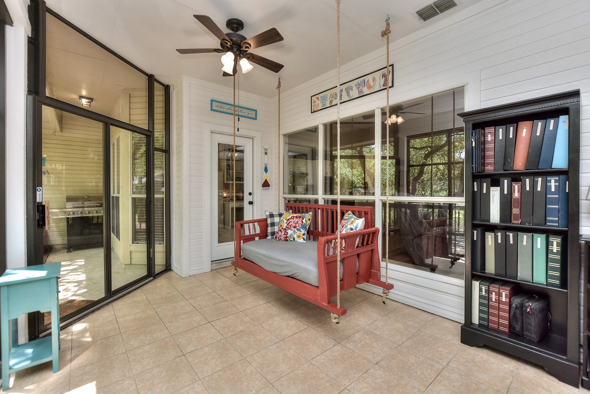 Cordoba Cir, Georgetown, TX 78628