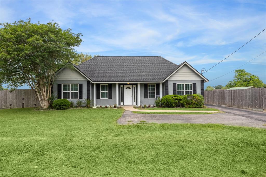 Rosharon Rd, Alvin, TX 77511