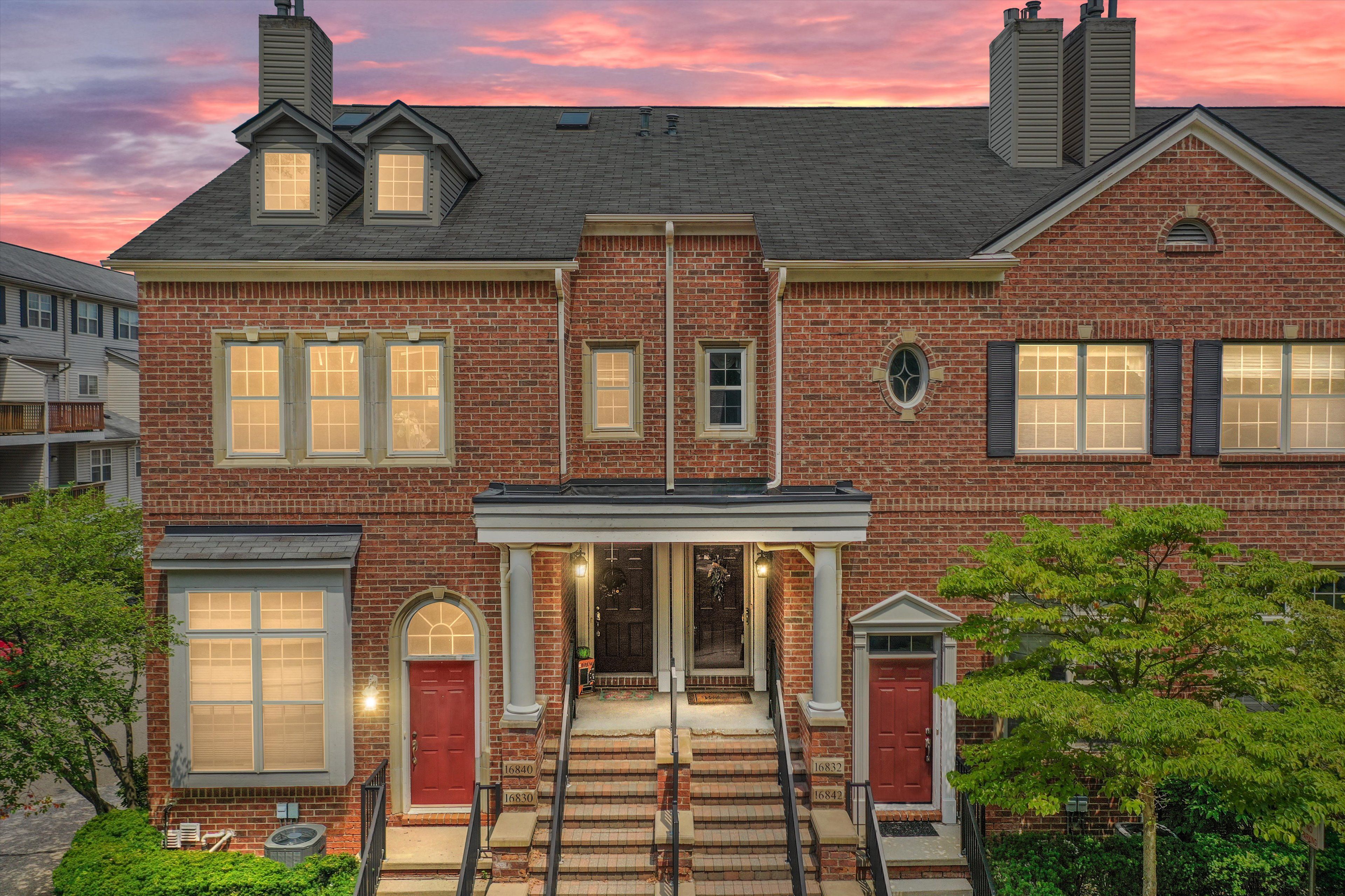 Farmington Rd, Livonia, MI 48154