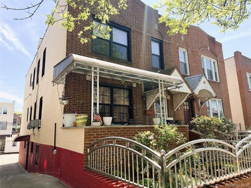 2-5017 41st St, Sunnyside, NY, 11104-3123 | Card Image