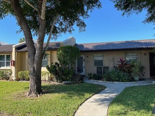 221 Lake Meryl Dr, West Palm Beach, FL, 33411-3392 | Card Image