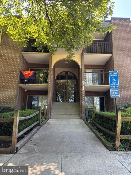 apt-13-3314 Woodburn Village Dr, ANNANDALE, VA, 22003-6853 | Card Image