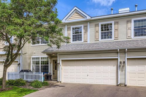 unit-3-4553 Victor Path, Hugo, MN, 55038-5418 | Card Image