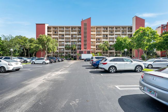 APT-604 - 2200 S Cypress Bend Dr, Condo with 1 bedrooms, 2 bathrooms and null parking in Pompano Beach FL | Image 28