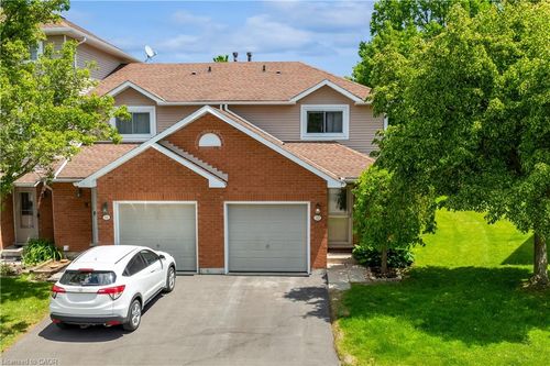 32-386 Highland Rd W, Stoney Creek, ON, L8J3P9 | Card Image