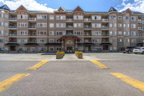 102-10 Discovery Ridge Close Sw, Calgary, AB, T3H5X3 | Card Image