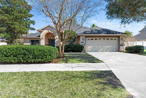 388 Martin Lakes Dr W, JACKSONVILLE, FL, 32220-3747 | Card Image
