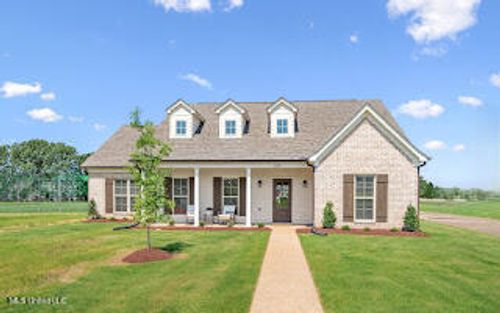 2111 Scott Meadows Ln, Hernando, MS, 38632-1571 | Card Image