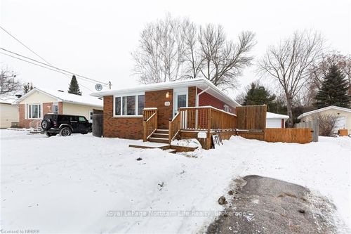 108 Strathcona Dr, North Bay, ON, P1A2N3 | Card Image