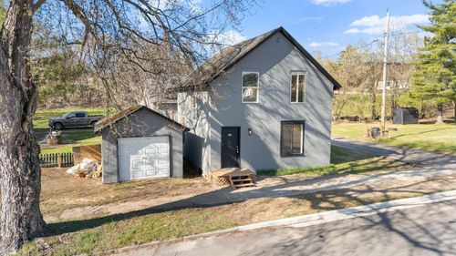 313 3rd St, Bovey, MN, 55709-2639 | Card Image
