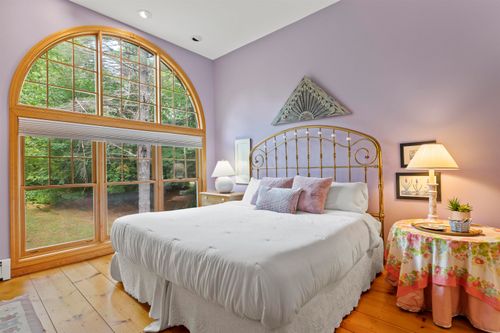 37 Burnt Hill Rd, Winhall, VT, 05340 | Card Image