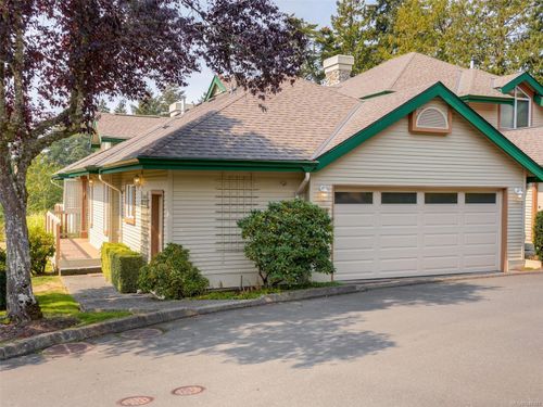 77-530 Marsett Pl, Saanich, BC, V8Z7J2 | Card Image