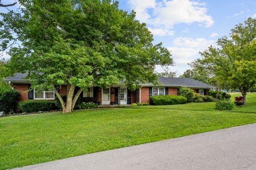 103 Hampton Ave, Winchester, KY, 40391-2338 | Card Image