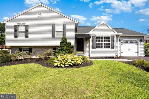 150 Farm Ln, MANCHESTER, PA, 17345-1544 | Card Image