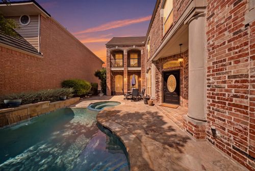 2805 Prestonwood Dr, Plano, TX, 75093-8850 | Card Image