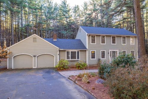 9 Gloucester Lane, Granby, CT, 06060 | Card Image