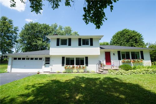 57 Timberline Dr, Penfield, NY, 14526-9716 | Card Image