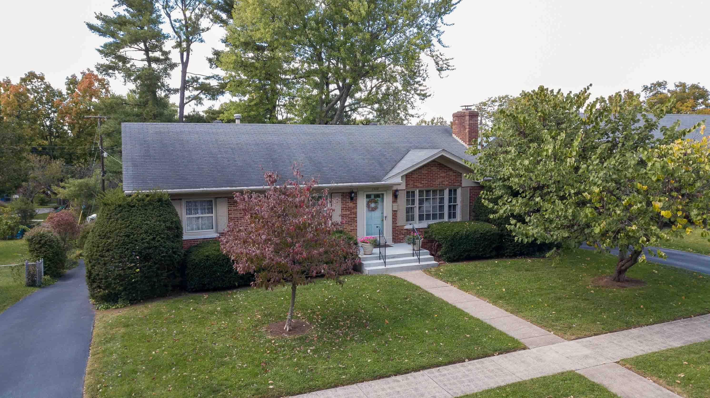 1508 Port Royal Drive, For Sale in Lexington Zoocasa