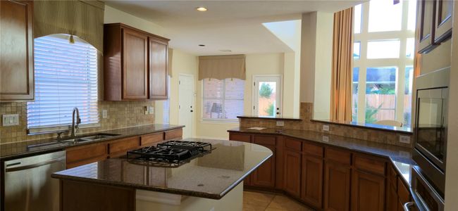 1910 Stable Stone Ln, House other with 5 bedrooms, 5 bathrooms and 2 parking in Pearland TX | Image 24