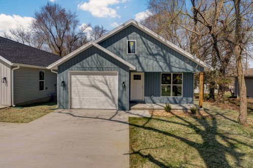 1115 E Smith St, Springfield, MO, 65803-3737 | Card Image