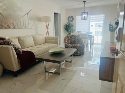 apt-313-2415 Nw 16th Street Rd, Miami, FL, 33125-1391 | Card Image