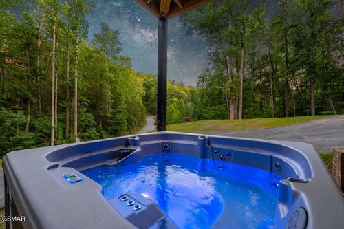 2176 Spurling Rd, Sevierville, TN, 37862 | Card Image