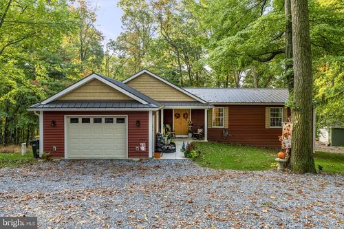 1765 Furnace Hill Rd, DENVER, PA, 17517-9565 | Card Image