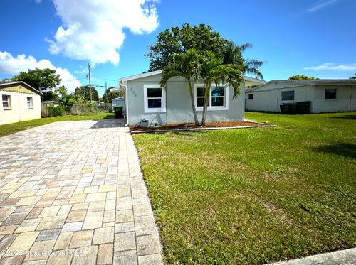 230 Crown Blvd, Melbourne, FL, 32901-8627 | Card Image