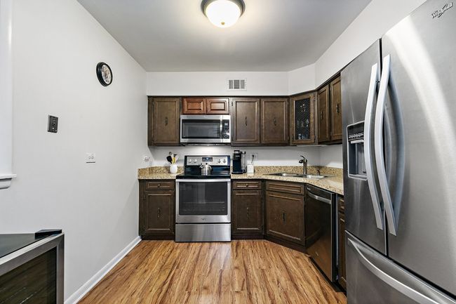 UNIT-2A - 1310 S New Wilke Rd, Condo with 2 bedrooms, 2 bathrooms and 1 parking in Arlington Heights IL | Image 5