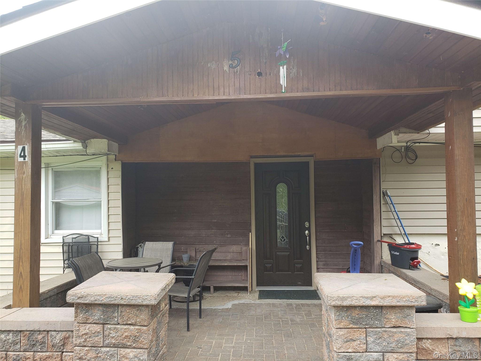 Residential Lease in Pleasant Valley
