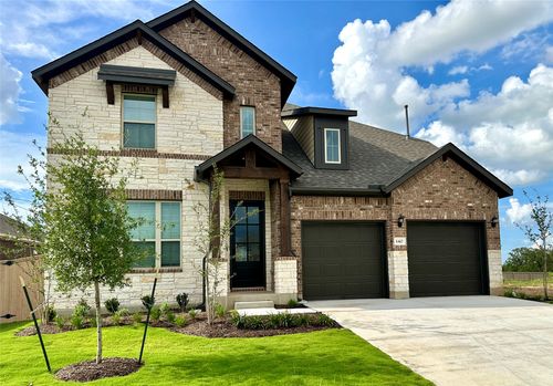 140 Coleto Trl, Bastrop, TX, 78602-2335 | Card Image