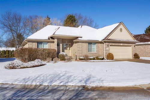 19079 Shay Ct, Livonia, MI, 48152-4122 | Card Image