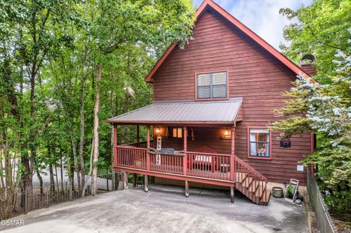 3503 Brook Stone Way, Pigeon Forge, TN, 37863-3842 | Card Image